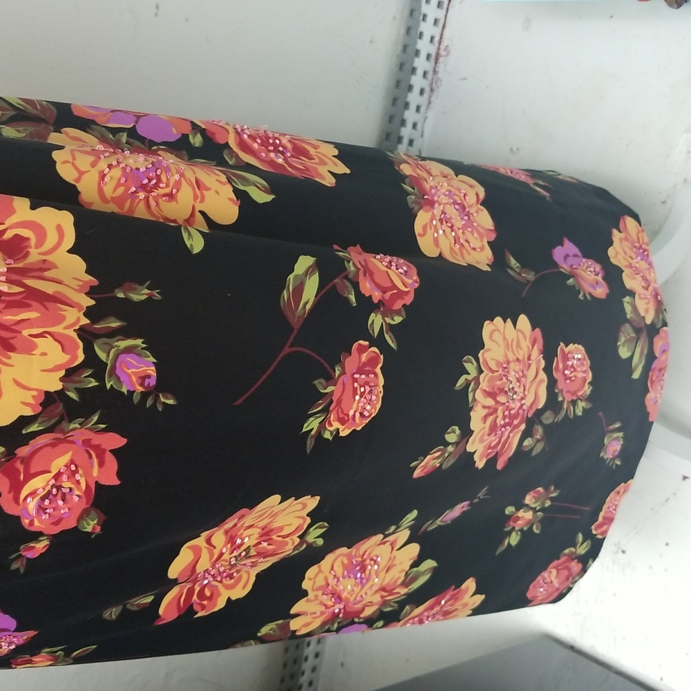 JS Collections Dress - Picture 5 of 10
